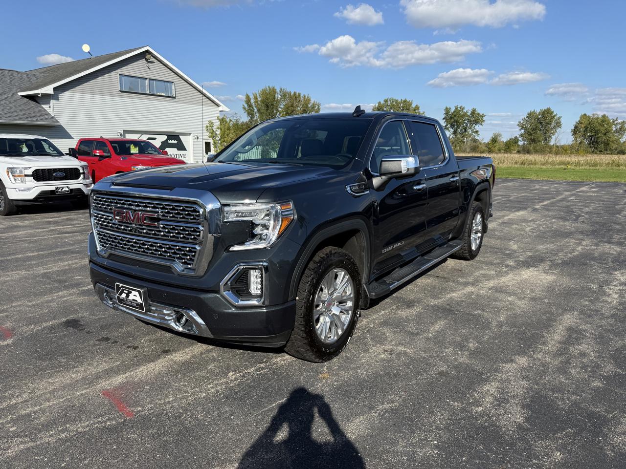GMC Sierra 1500 4WD Crew Cab 147" Denali 2021