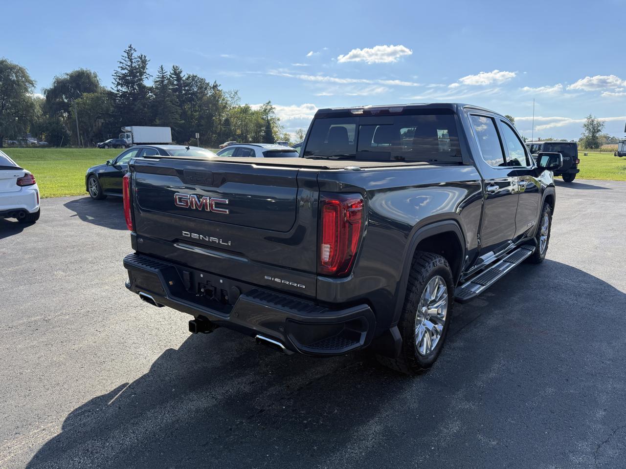 GMC Sierra 1500 4WD Crew Cab 147" Denali 2021