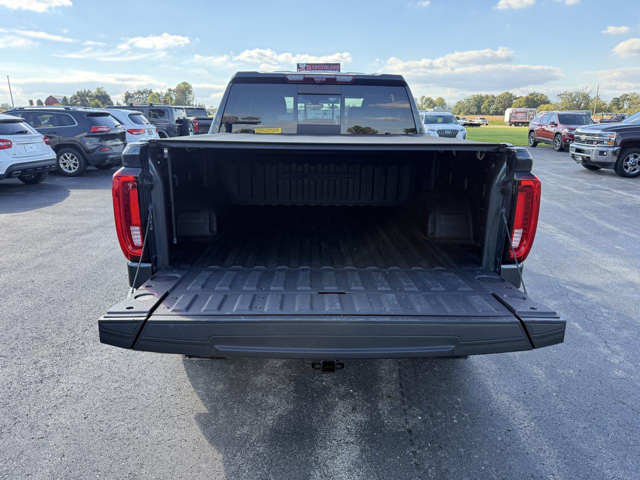GMC Sierra 1500 4WD Crew Cab 147" Denali 2021