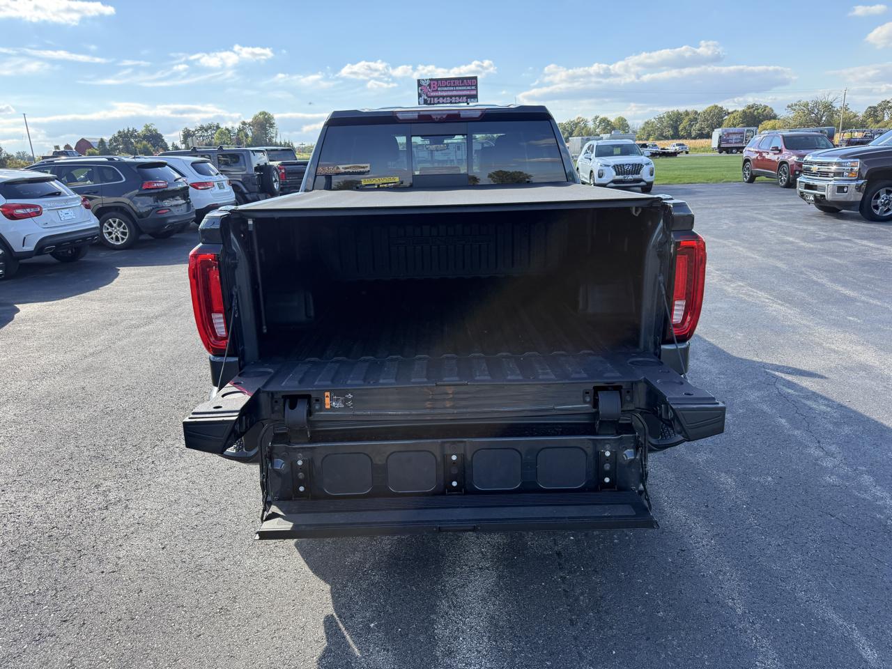 GMC Sierra 1500 4WD Crew Cab 147" Denali 2021