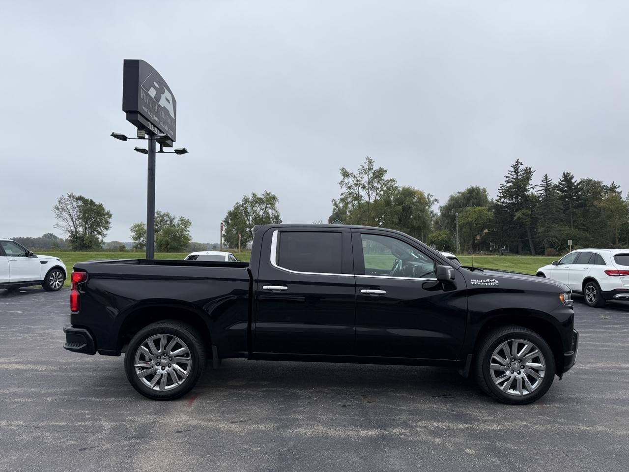 Chevrolet Silverado 1500 4WD Crew Cab 147" High Country 2019