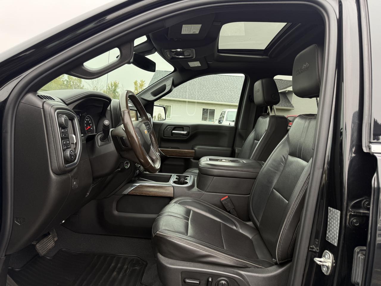 Chevrolet Silverado 1500 4WD Crew Cab 147" High Country 2019