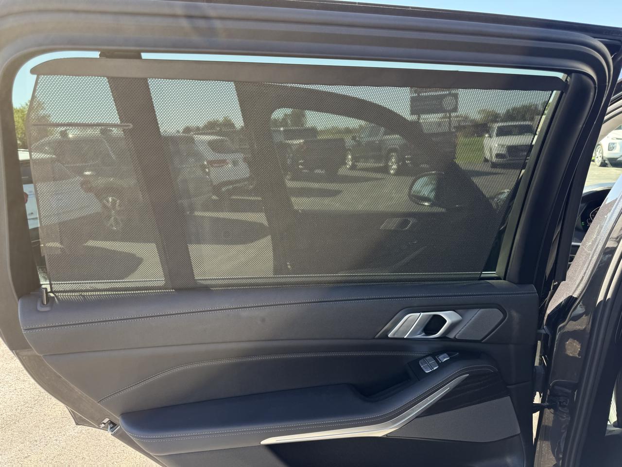 BMW X7 xDrive50i Sports Activity Vehicle 2019