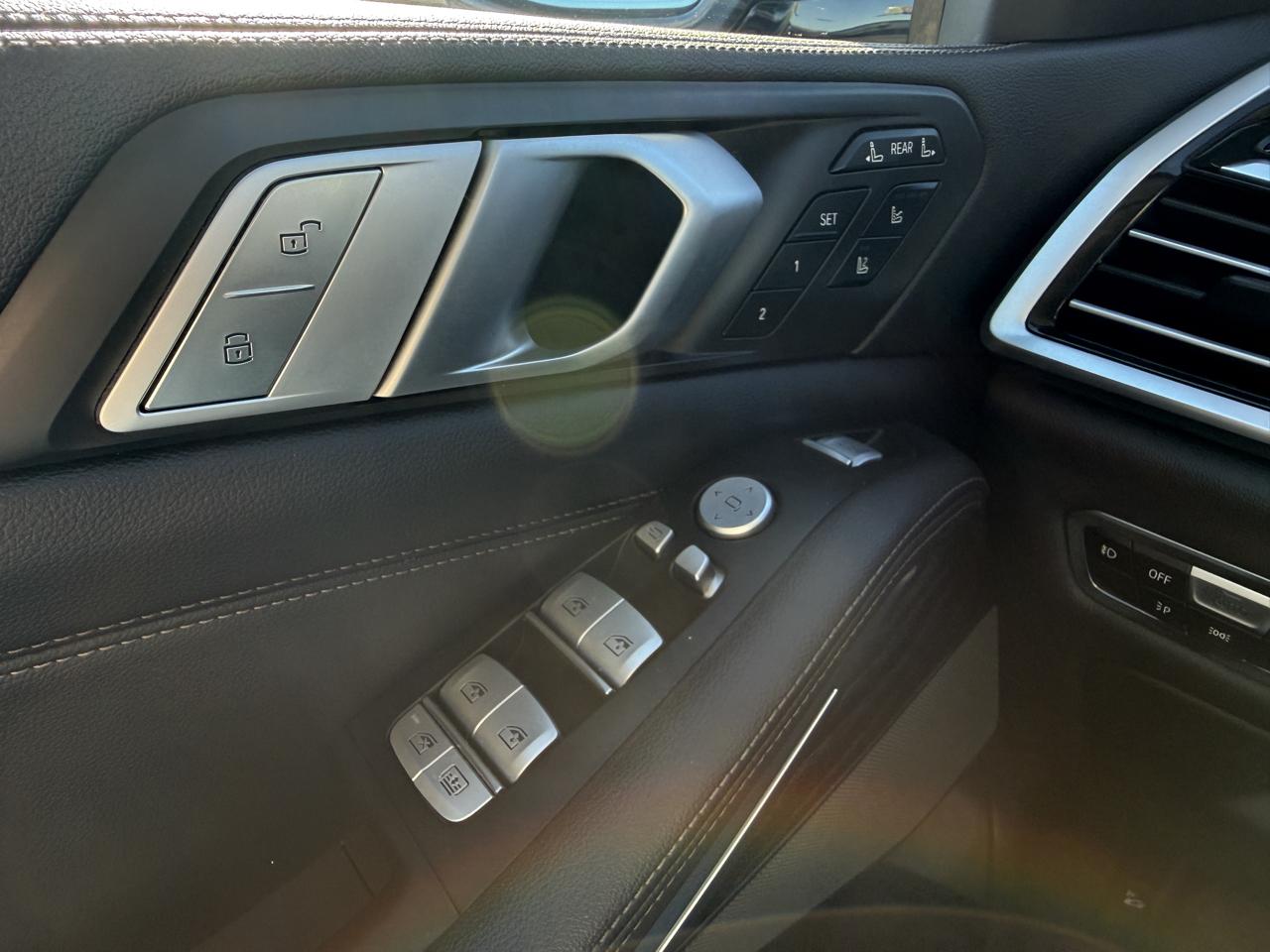 BMW X7 xDrive50i Sports Activity Vehicle 2019