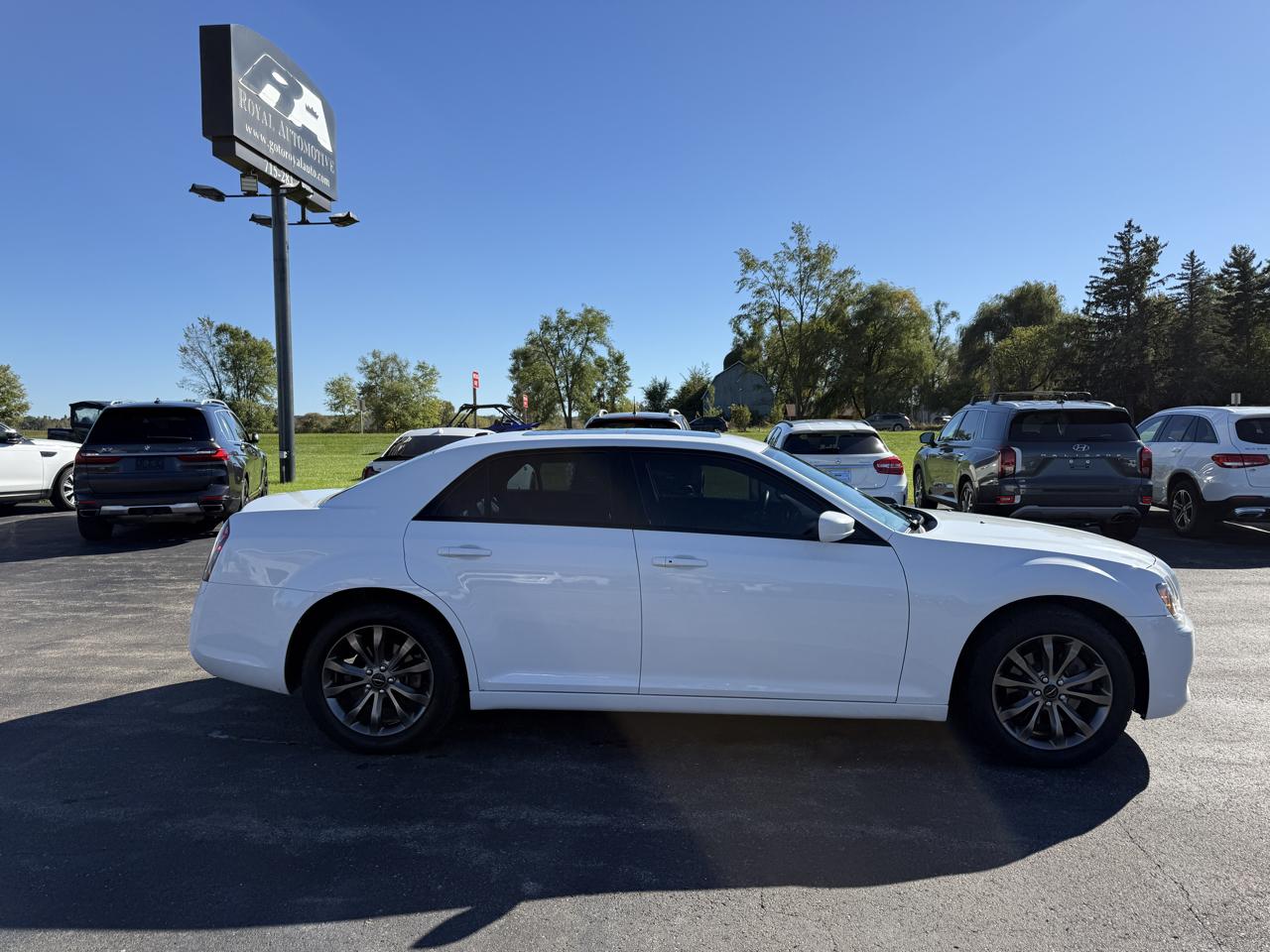 Chrysler 300 4dr Sdn 300S AWD 2014