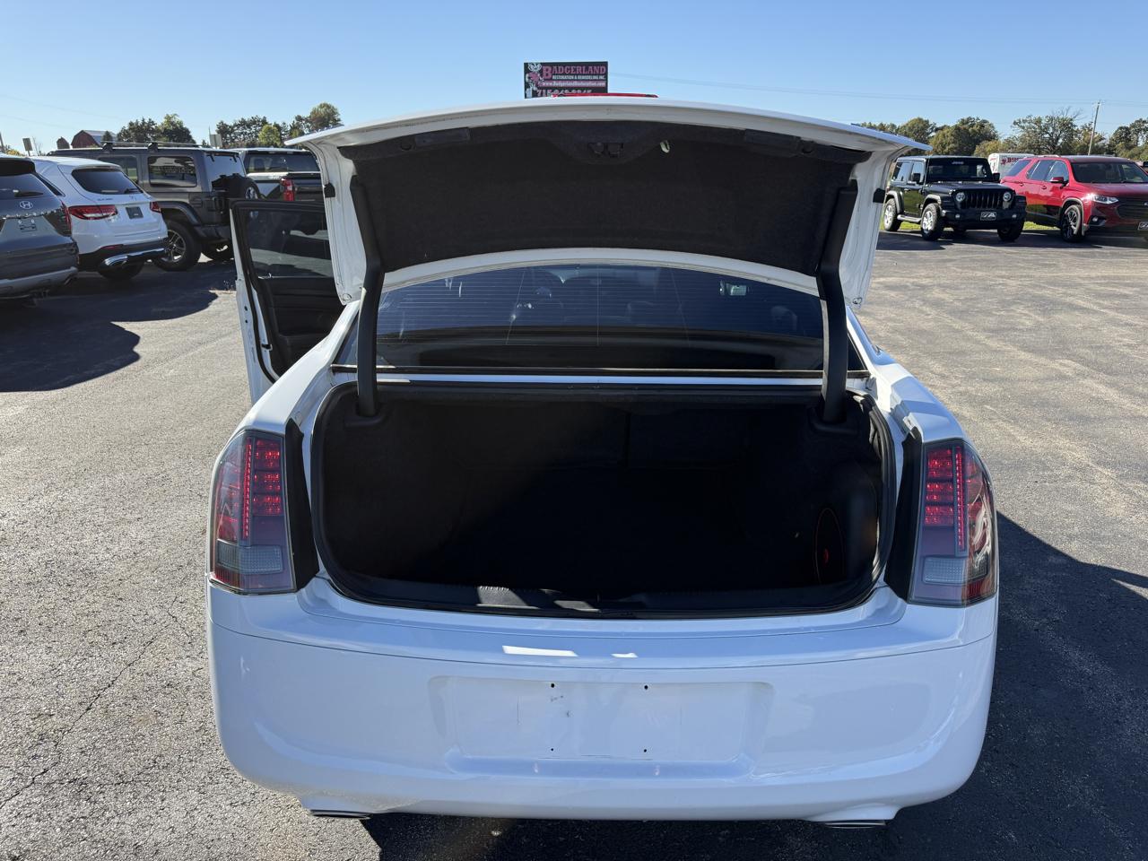 Chrysler 300 4dr Sdn 300S AWD 2014