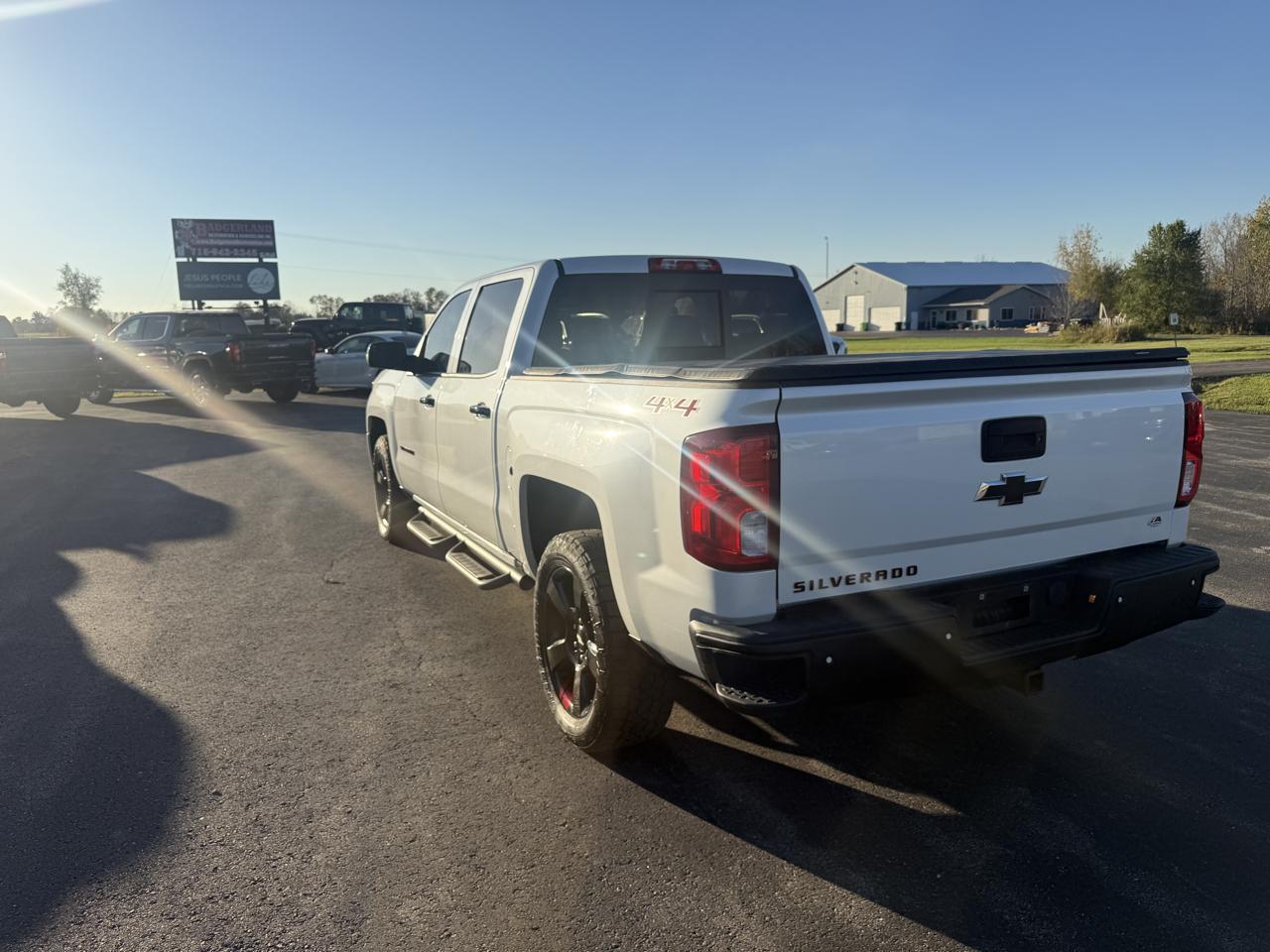Chevrolet Silverado 1500 4WD Crew Cab 143.5" LTZ w/2LZ 2017