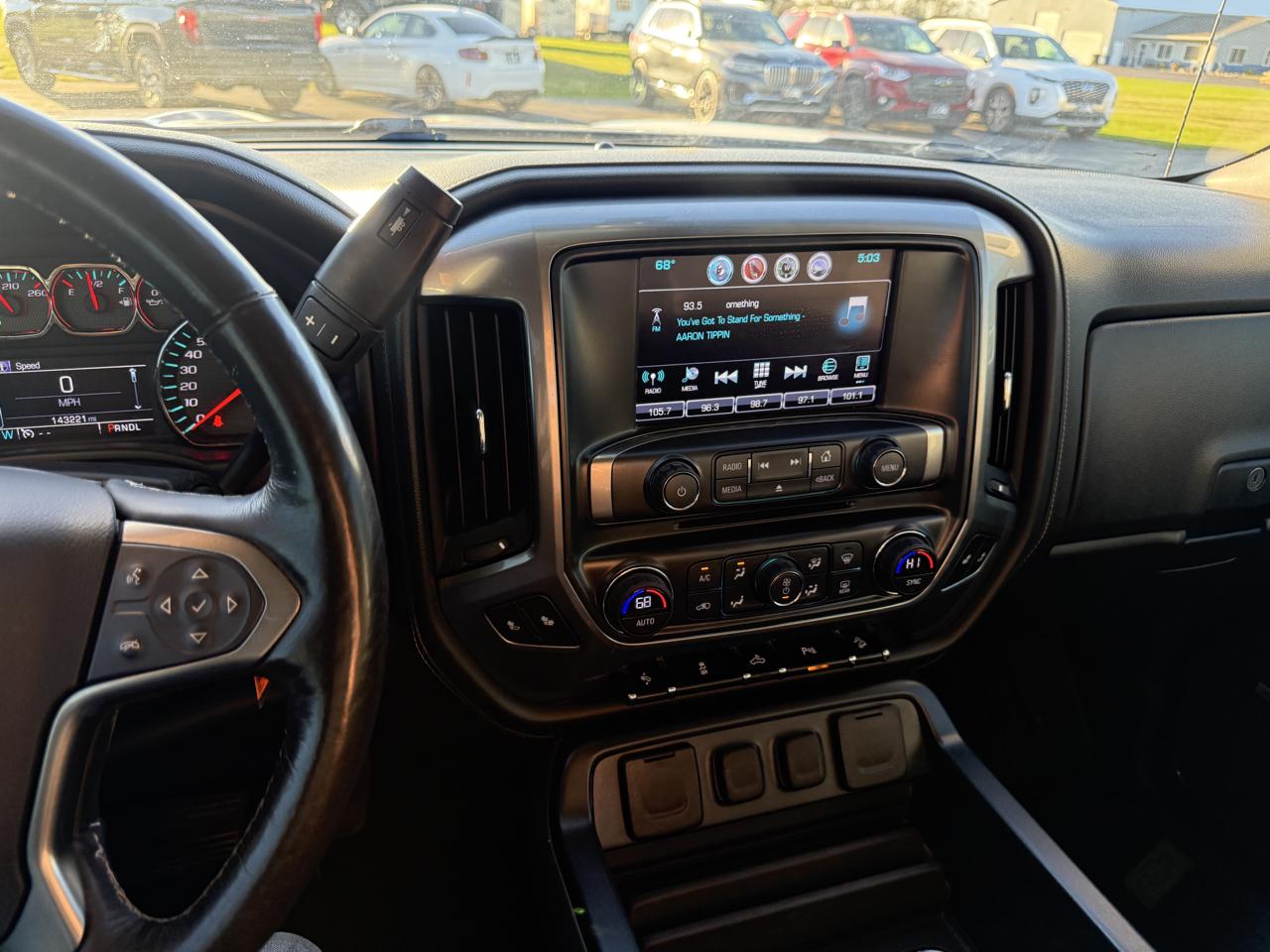 Chevrolet Silverado 1500 4WD Crew Cab 143.5" LTZ w/2LZ 2017