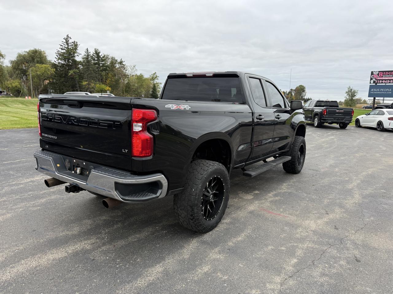 Chevrolet Silverado 1500 4WD Double Cab 147" LT 2020