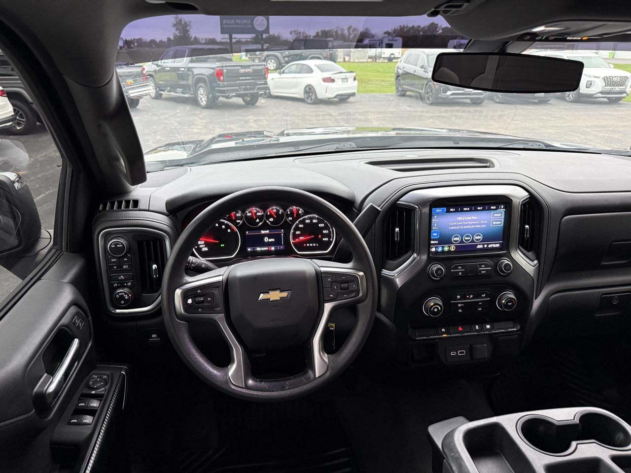 Chevrolet Silverado 1500 4WD Double Cab 147" LT 2020