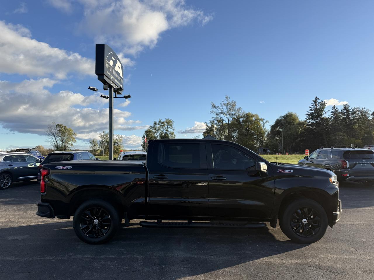 Chevrolet Silverado 1500 4WD Crew Cab 147" RST 2020