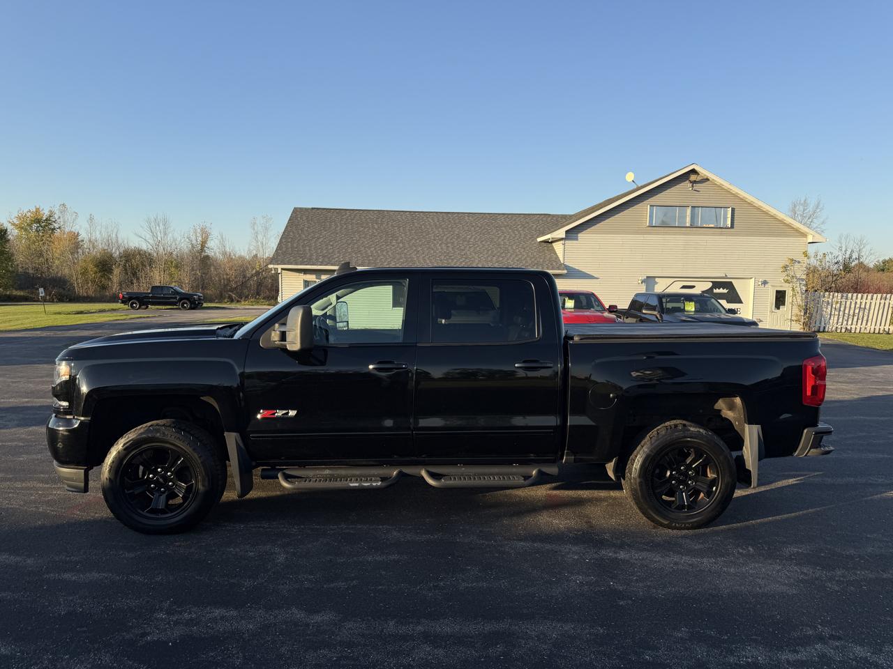Chevrolet Silverado 1500 4WD Crew Cab 143.5" LTZ w/2LZ 2017