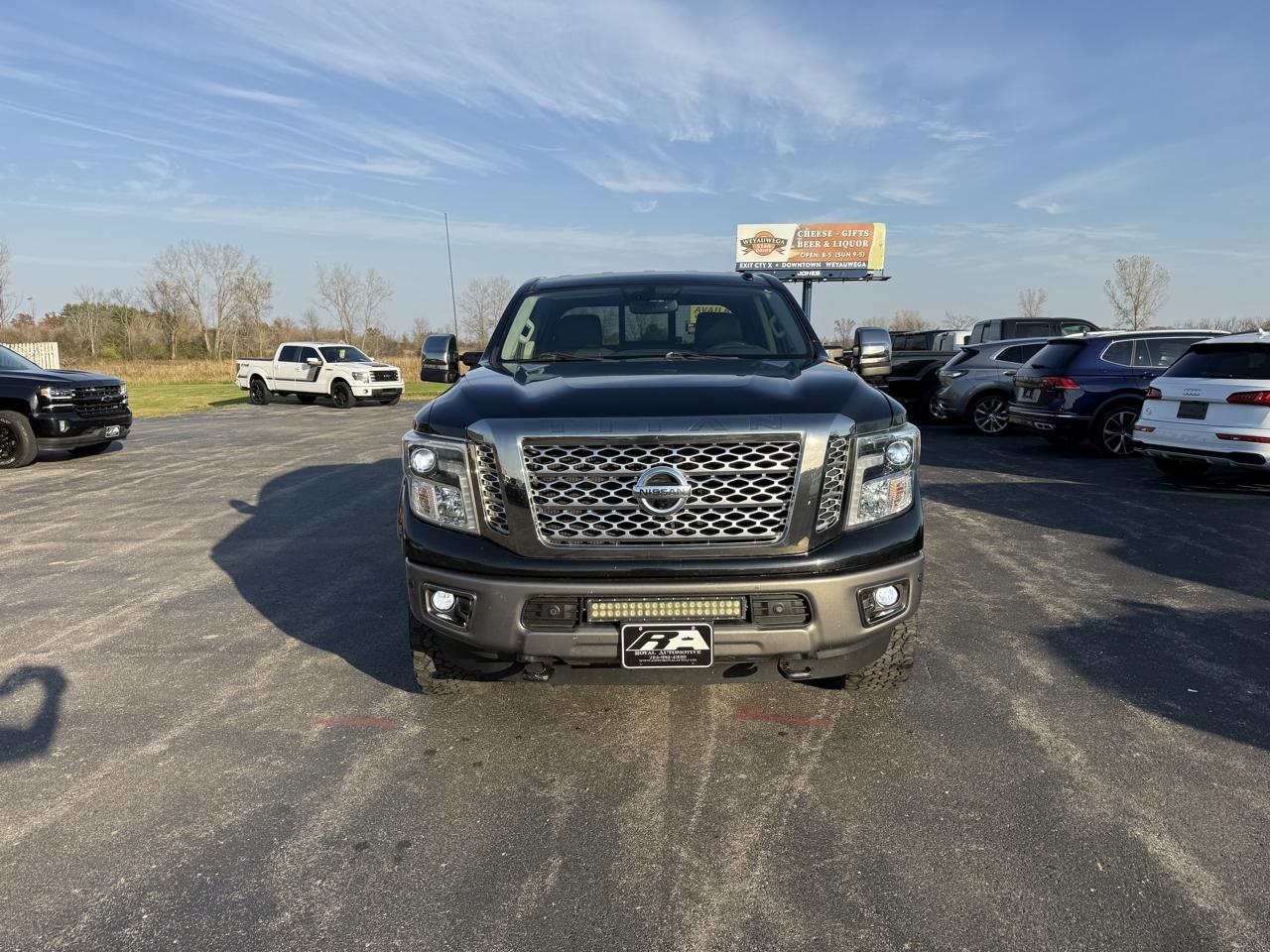 Nissan Titan XD 4x4 Gas Crew Cab Platinum Reserve 2018