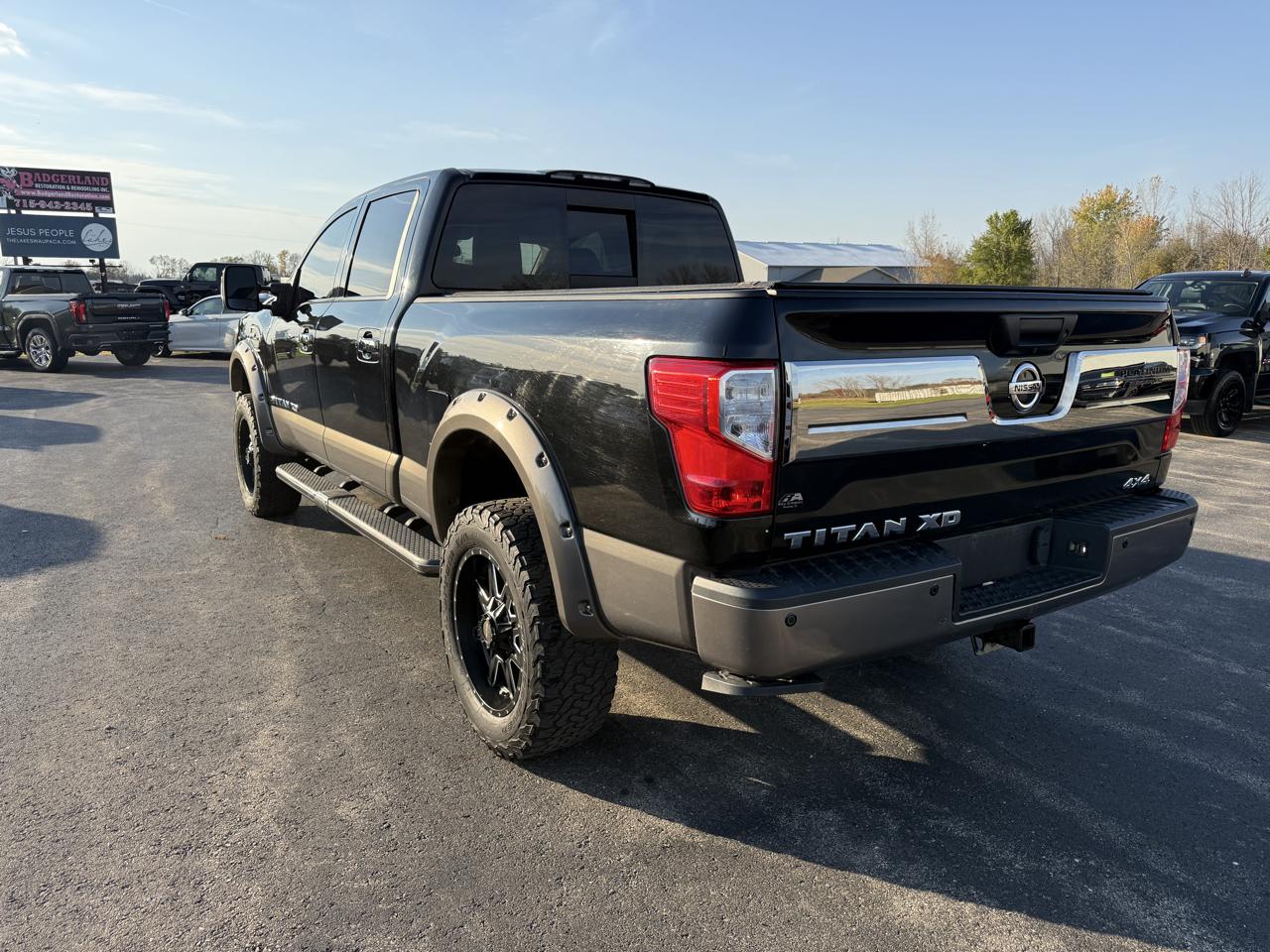 Nissan Titan XD 4x4 Gas Crew Cab Platinum Reserve 2018