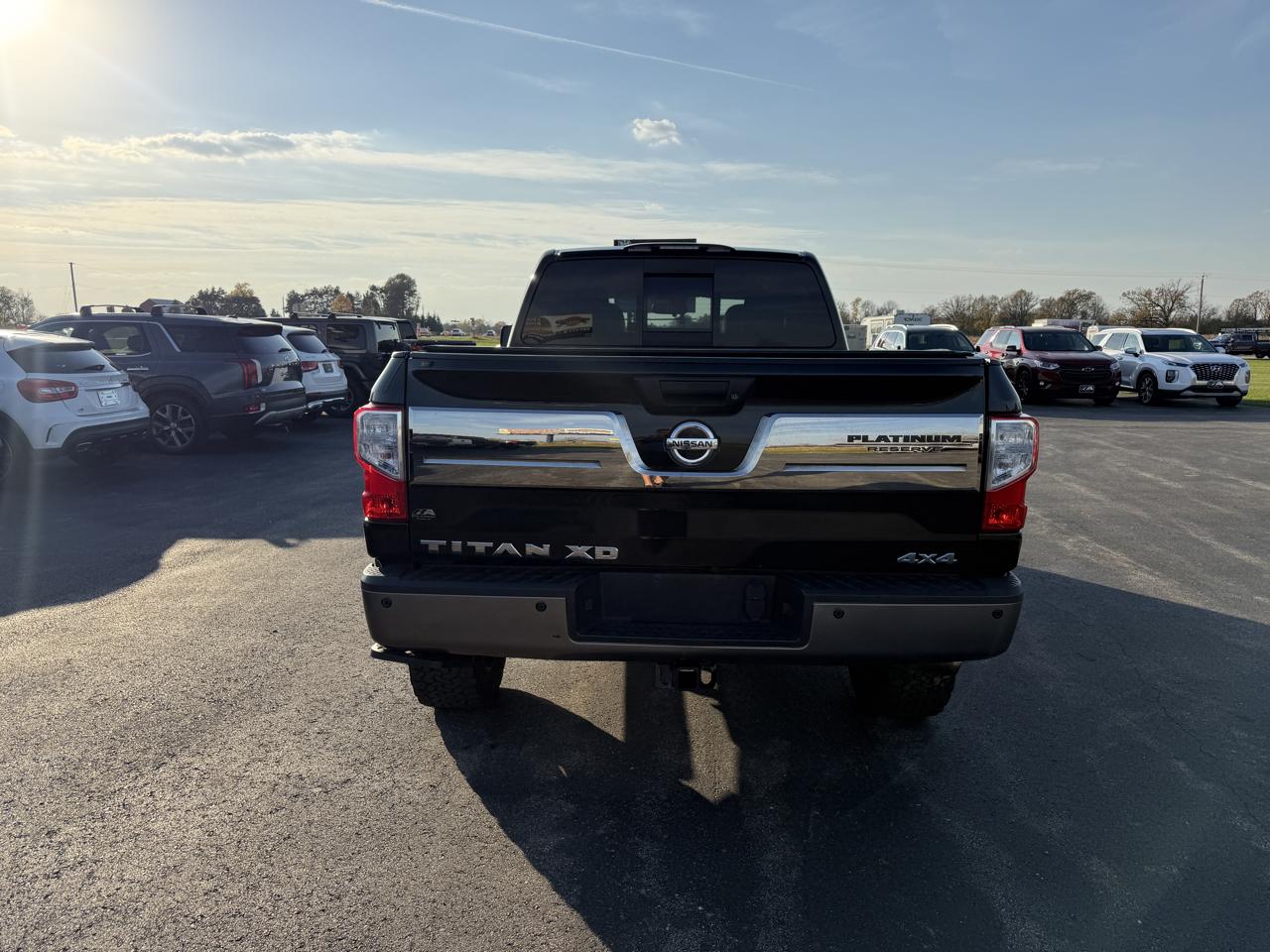 Nissan Titan XD 4x4 Gas Crew Cab Platinum Reserve 2018