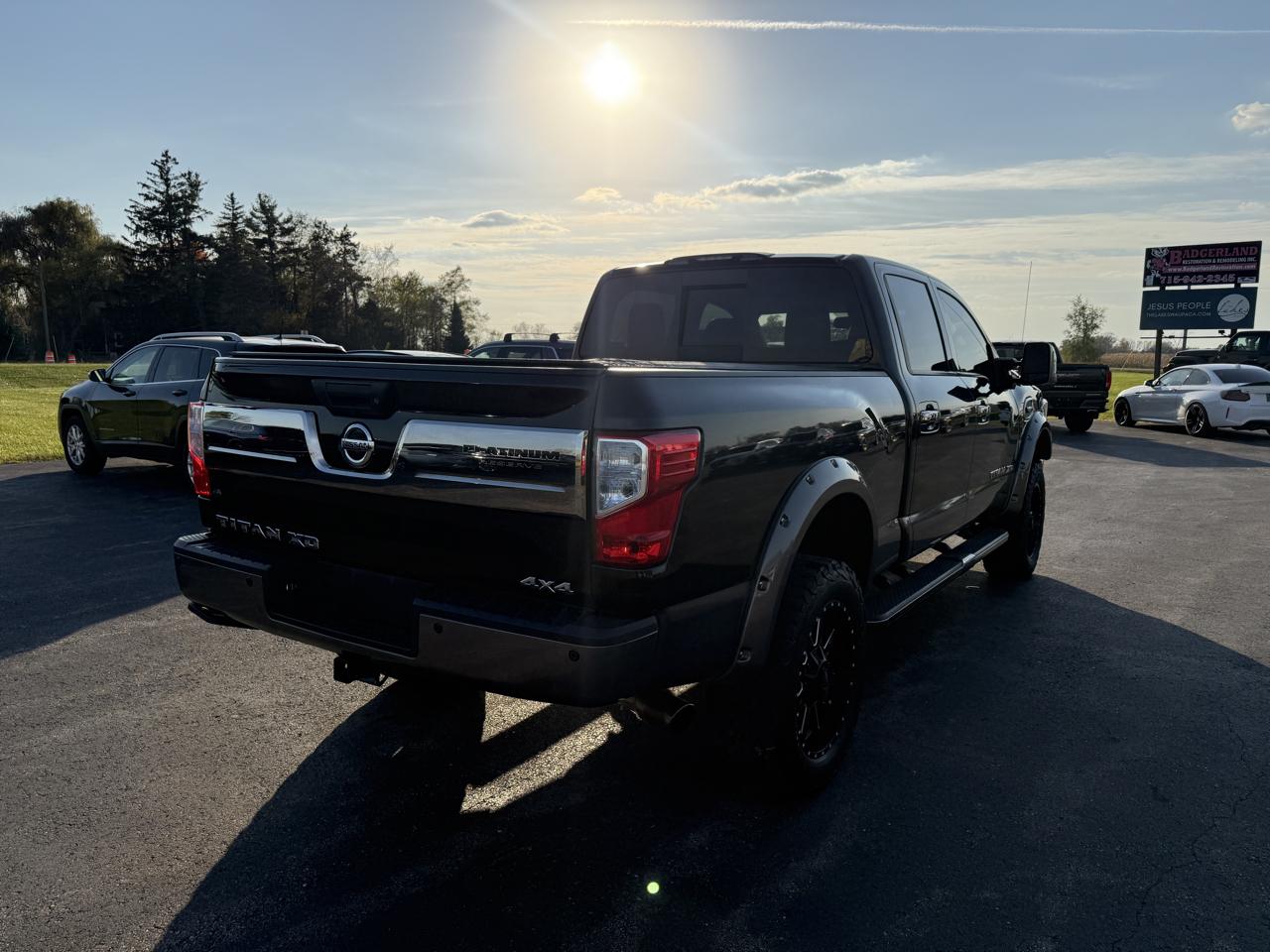 Nissan Titan XD 4x4 Gas Crew Cab Platinum Reserve 2018