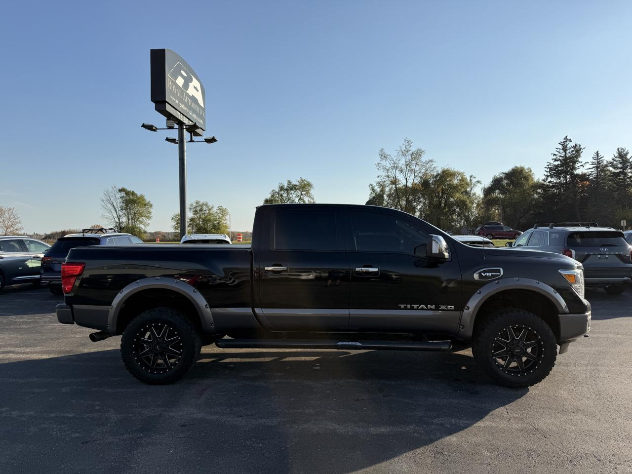 Nissan Titan XD 4x4 Gas Crew Cab Platinum Reserve 2018