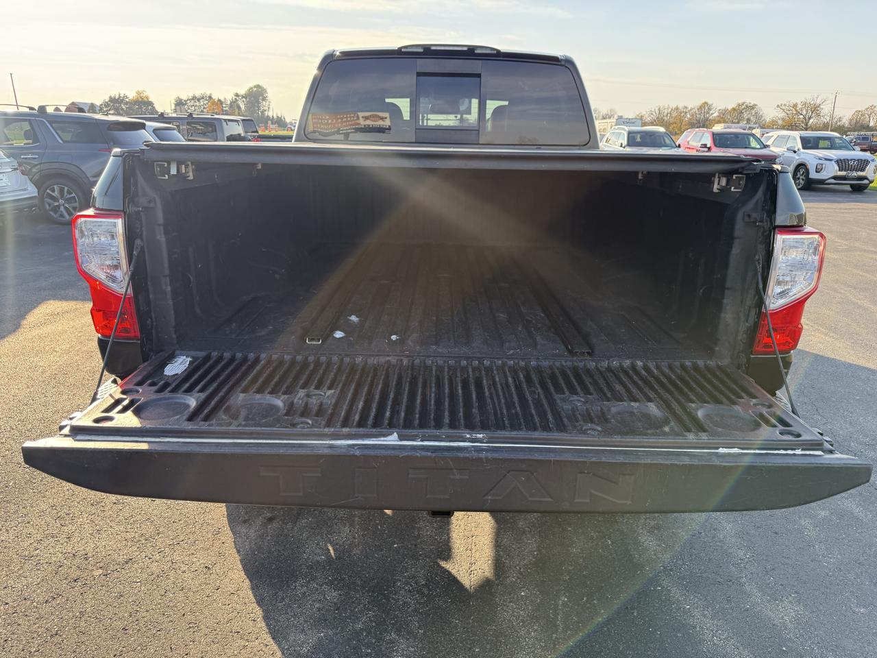 Nissan Titan XD 4x4 Gas Crew Cab Platinum Reserve 2018