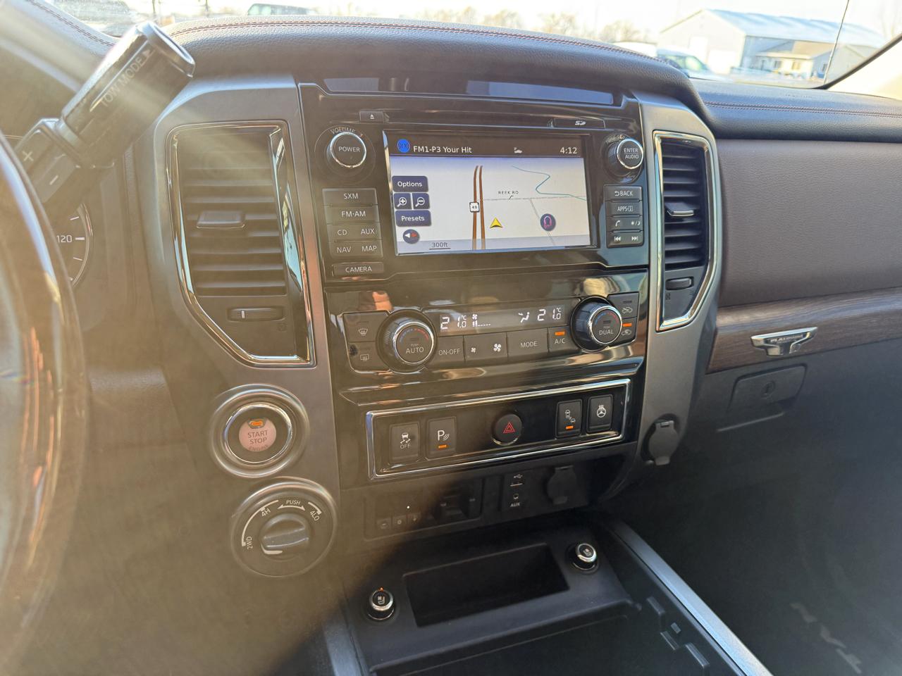 Nissan Titan XD 4x4 Gas Crew Cab Platinum Reserve 2018