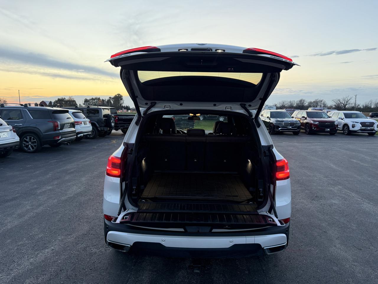 BMW X5 xDrive40i Sports Activity Vehicle 2020