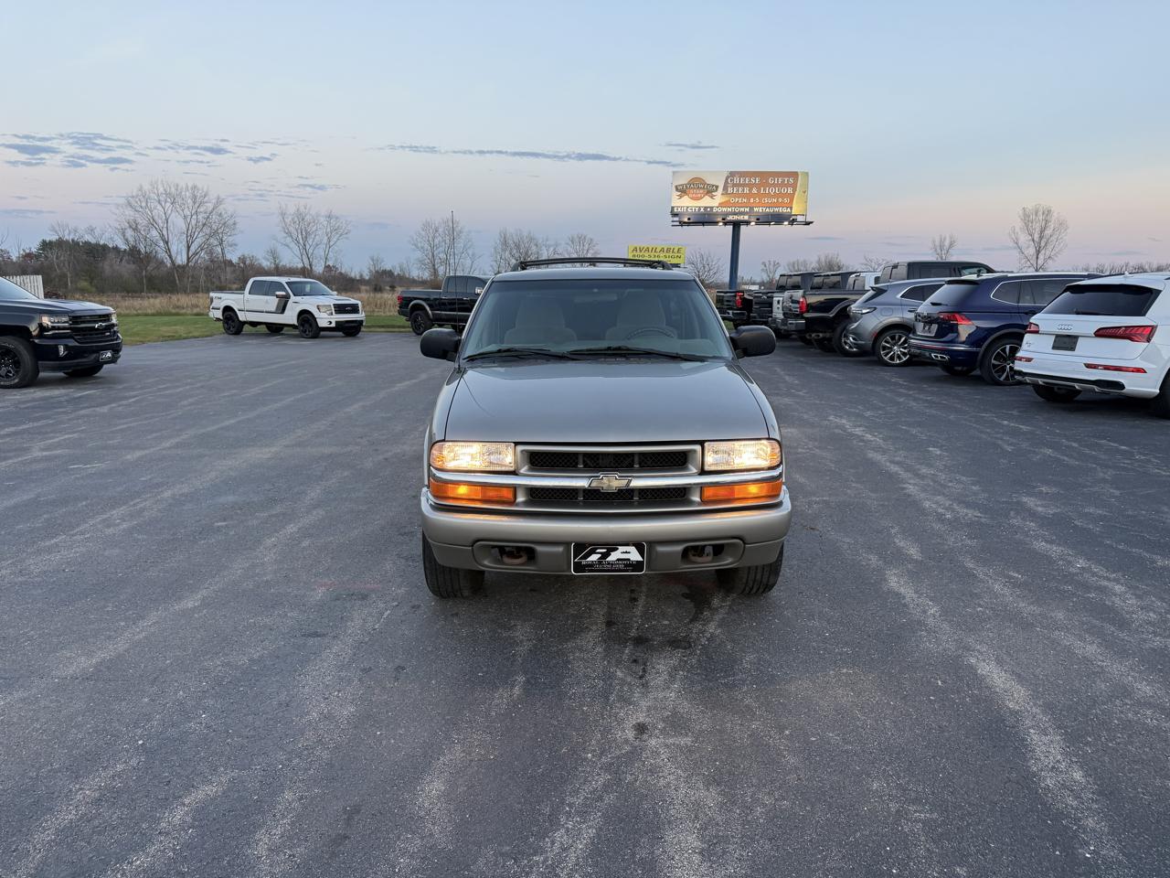 Chevrolet Blazer 2dr 4WD LS 2002