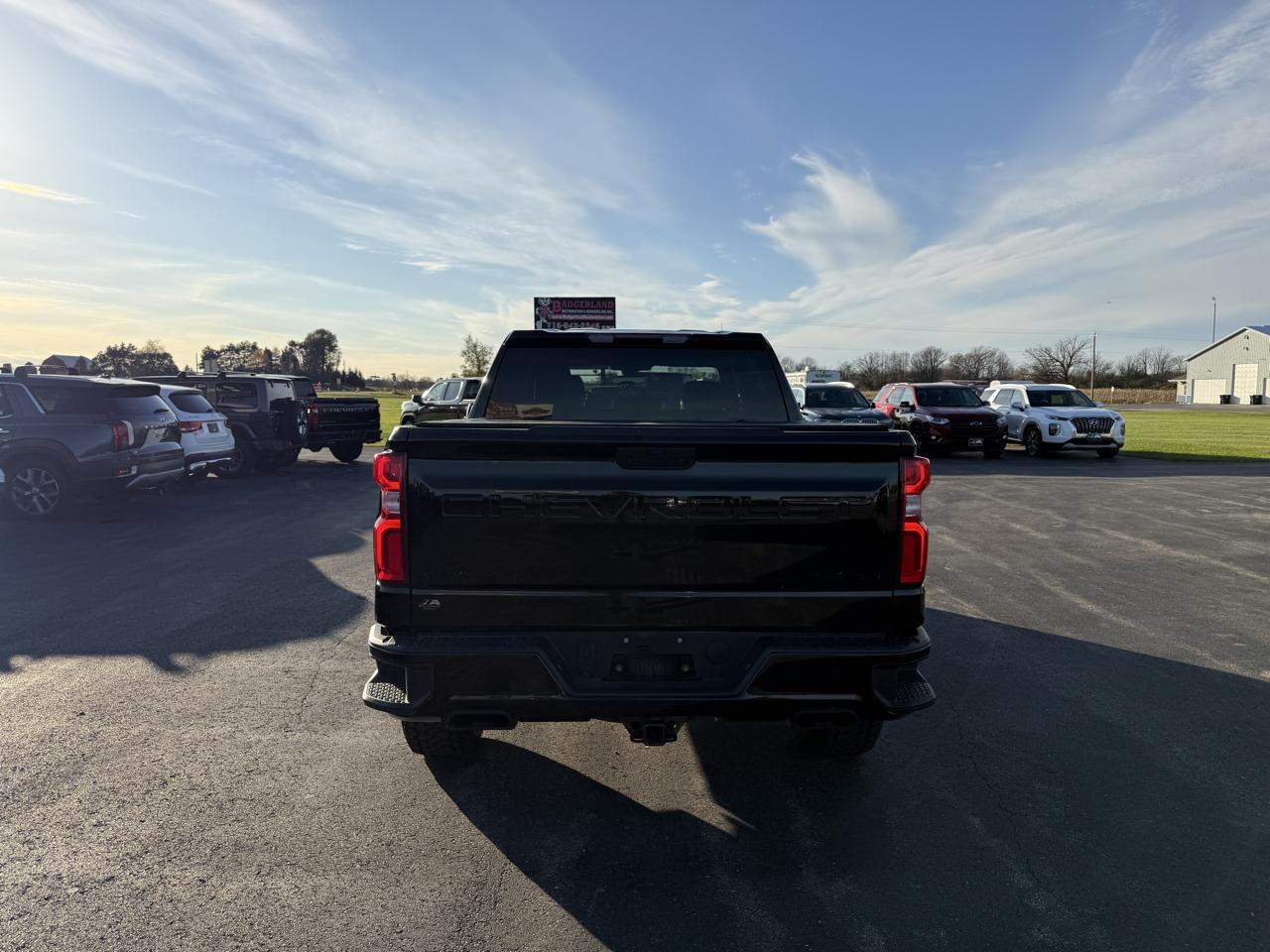 Chevrolet Silverado 1500 LTD 4WD Crew Cab 147" Custom Trail Boss 2022