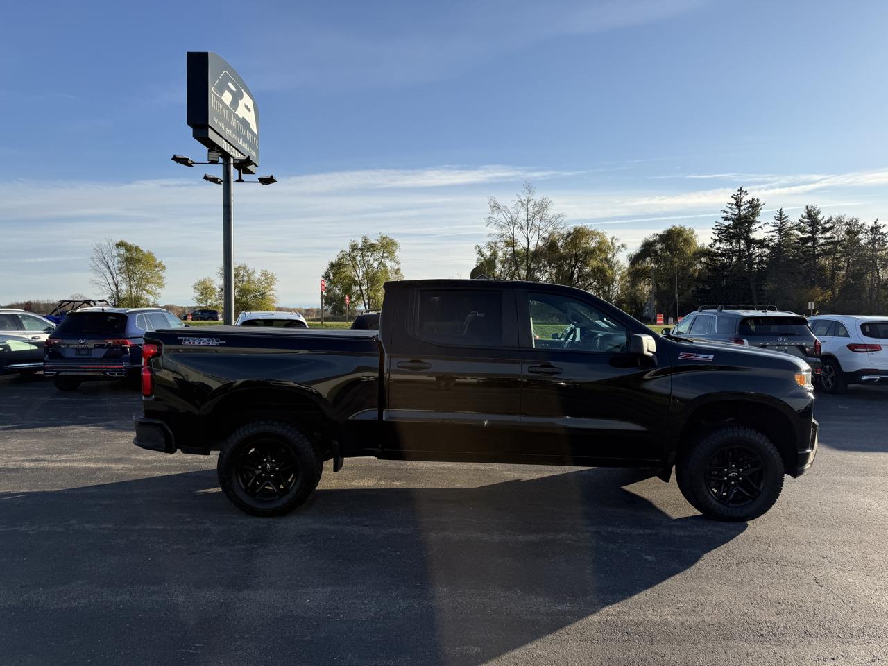 Chevrolet Silverado 1500 LTD 4WD Crew Cab 147" Custom Trail Boss 2022