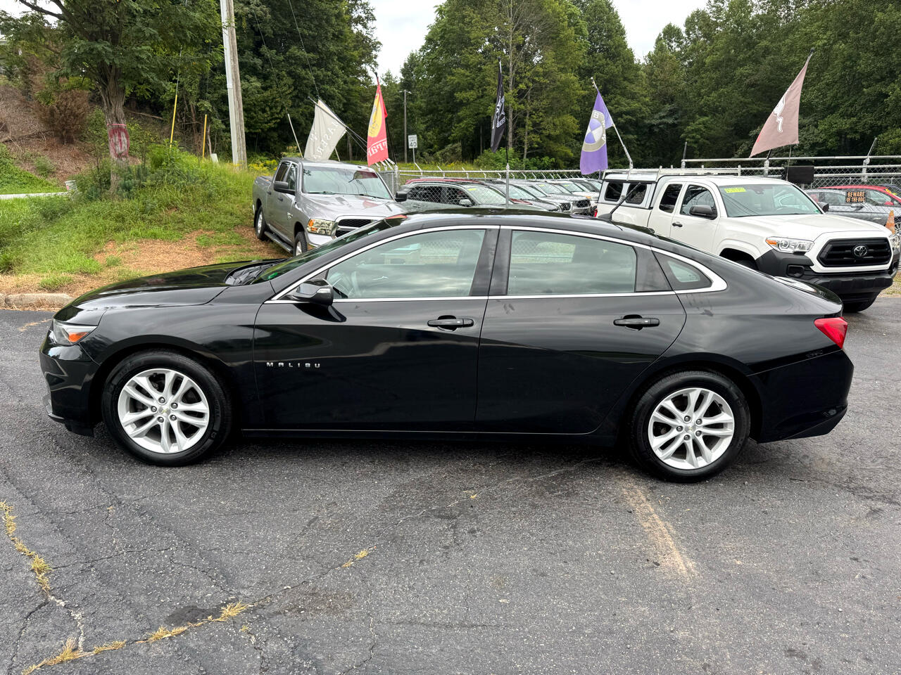 2017 Chevrolet Malibu 1LT photo 4
