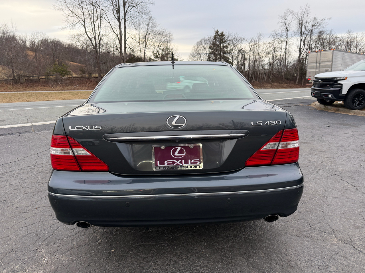 Lexus LS 430 4dr Sdn 2005