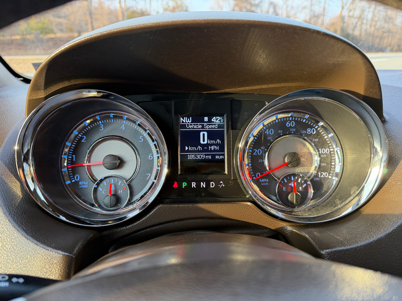 Chrysler Town & Country Limited Platinum 2011