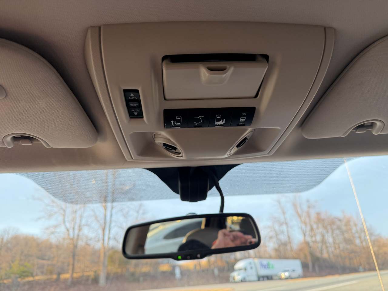 Chrysler Town & Country Limited Platinum 2011