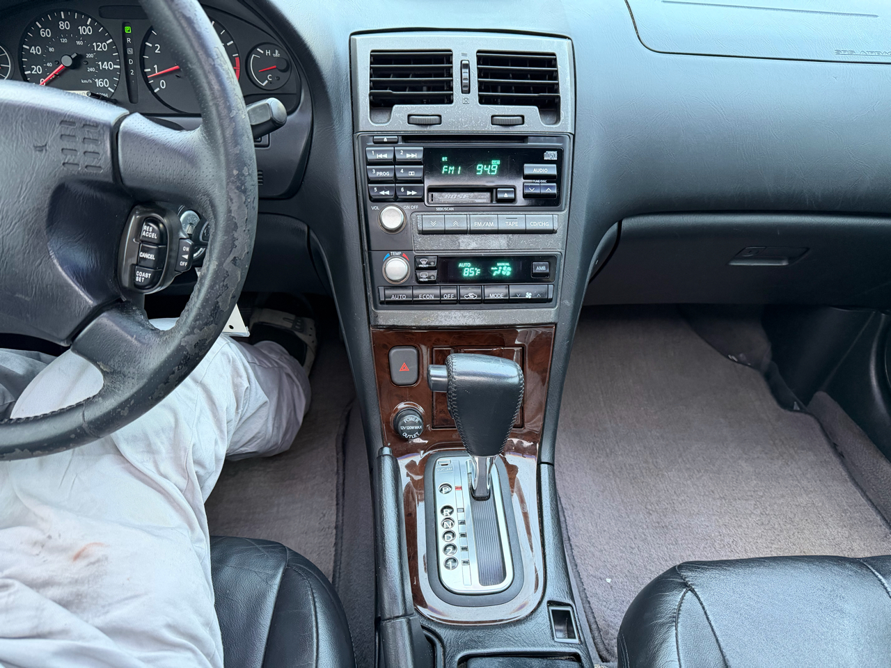 Nissan Maxima GLE 2000