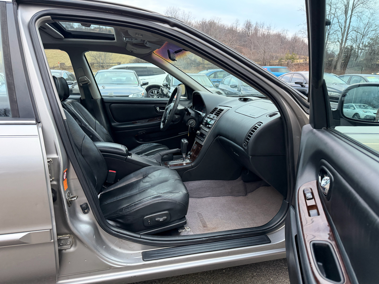 Nissan Maxima GLE 2000