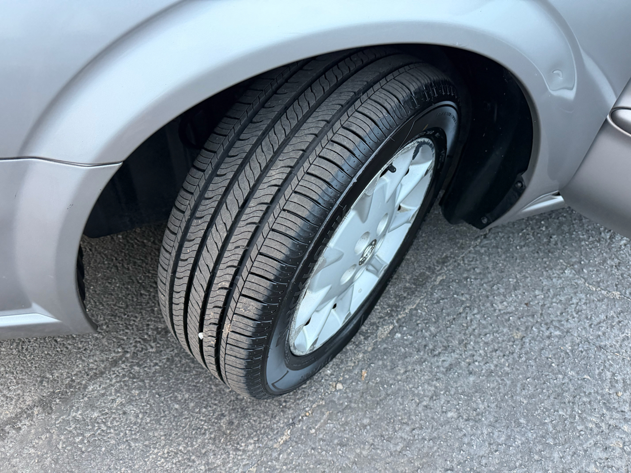 Nissan Maxima GLE 2000