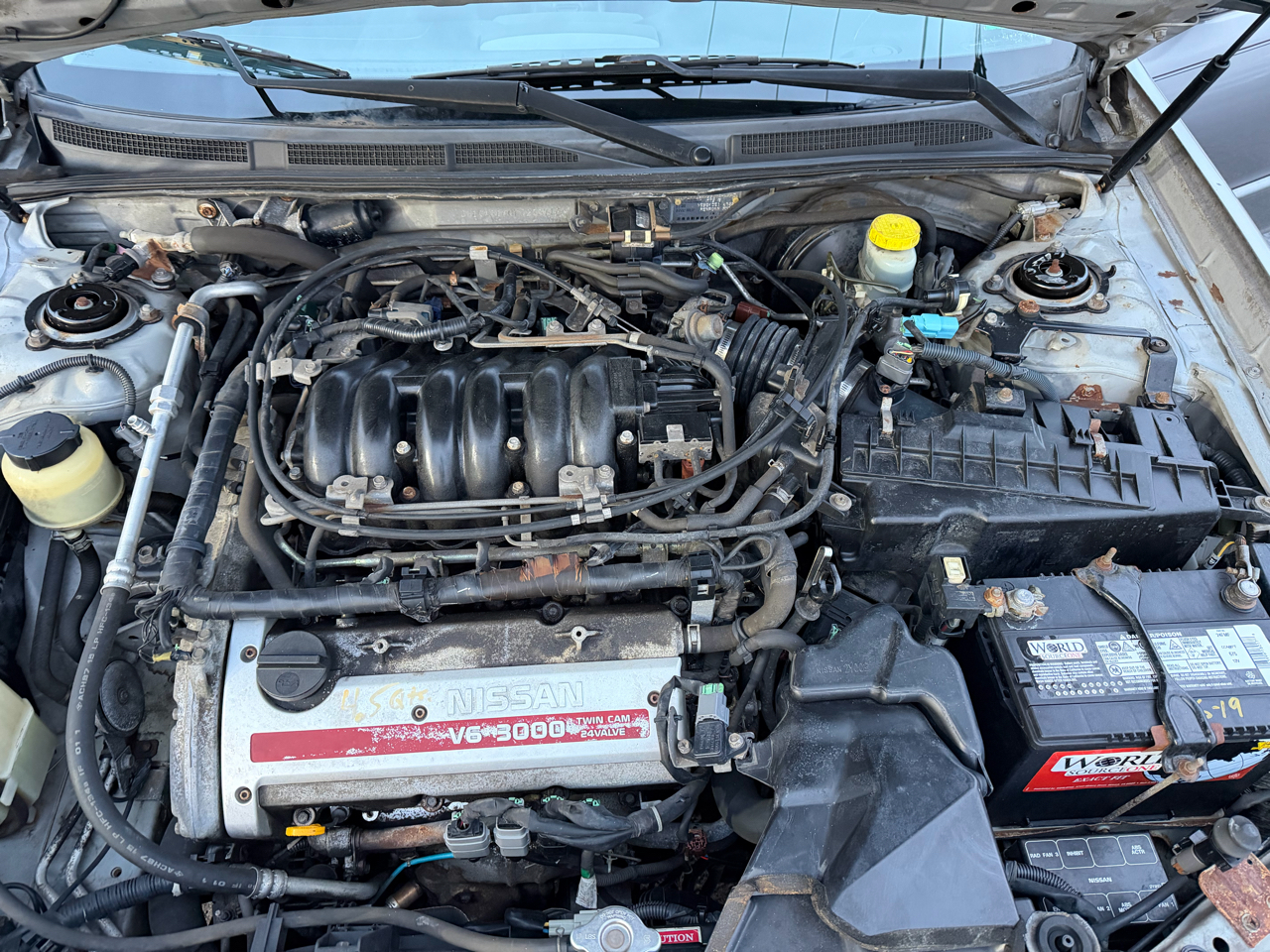 Nissan Maxima GLE 2000