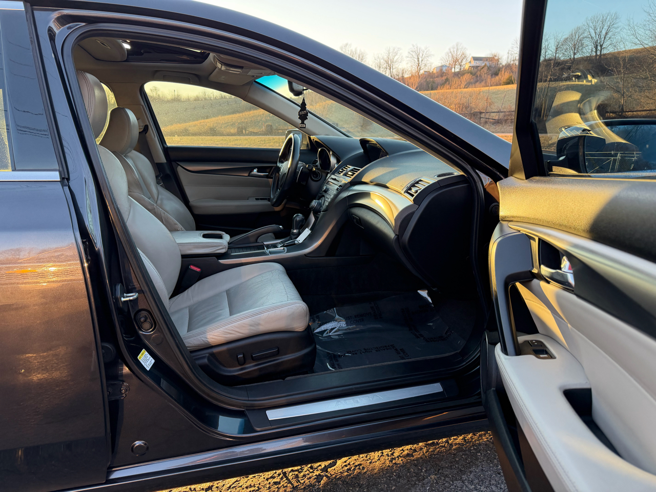 Acura TL 4dr Sdn Auto SH-AWD Tech 2012