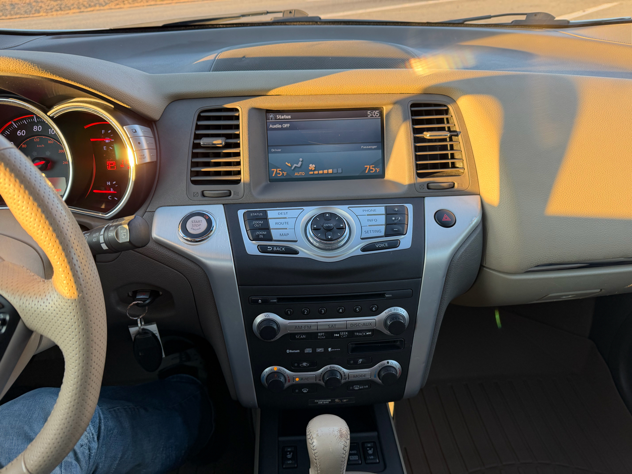 Nissan Murano LE AWD 2010