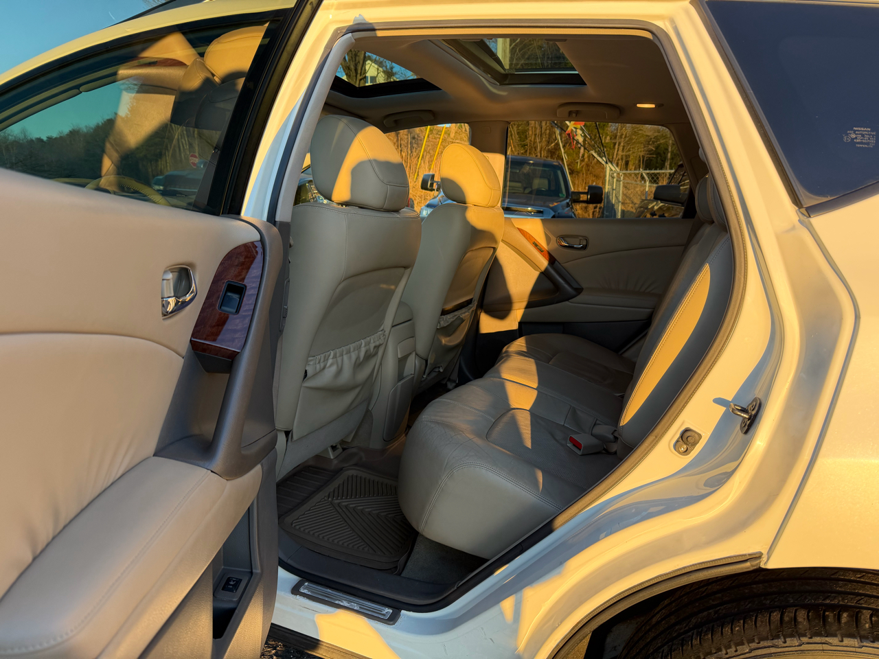 Nissan Murano LE AWD 2010