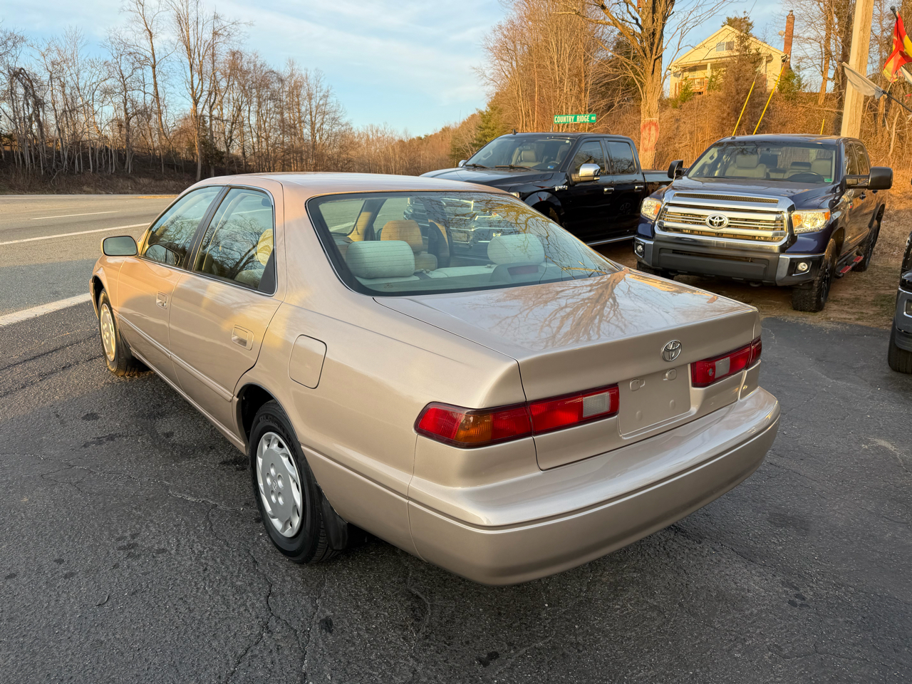 Toyota Camry LE 1997