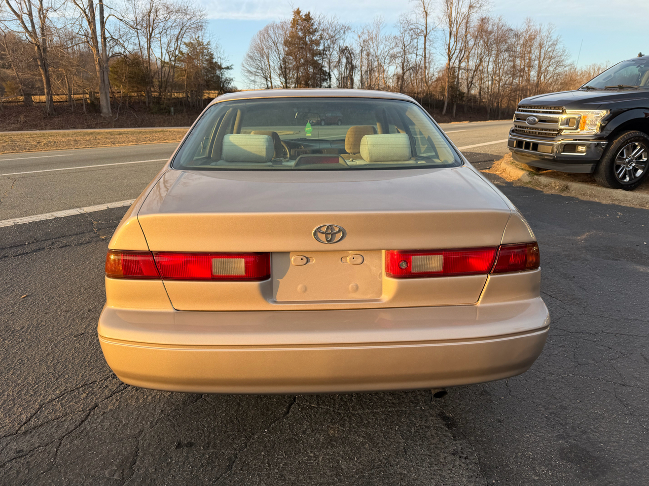 Toyota Camry LE 1997