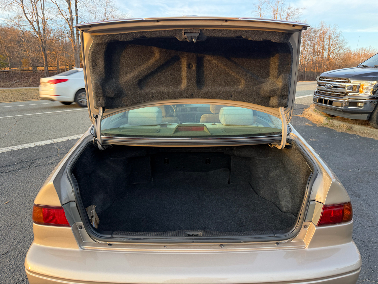 Toyota Camry LE 1997