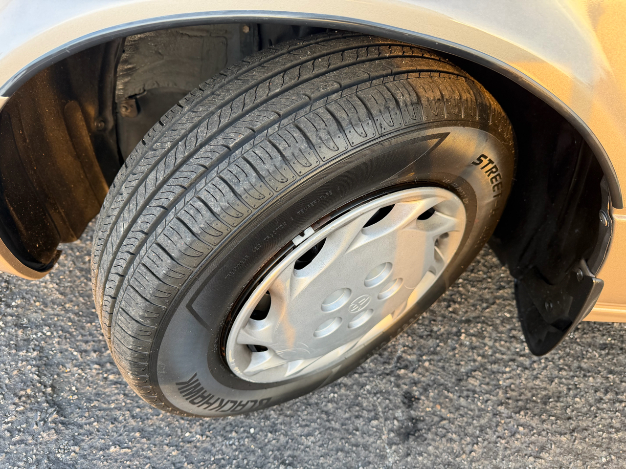 Toyota Camry LE 1997