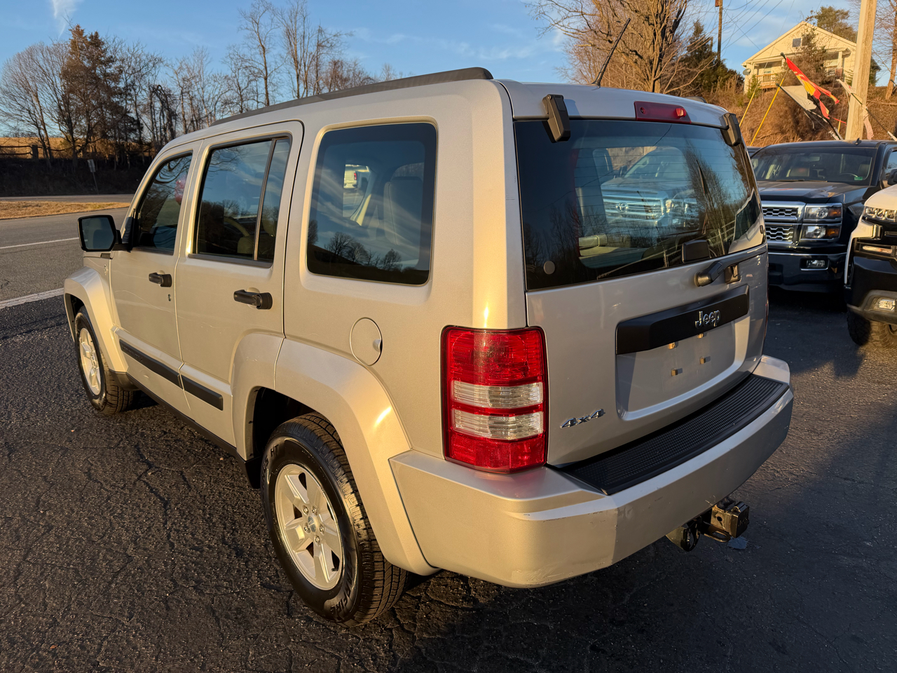 Jeep Liberty 4WD 4dr Sport 2009