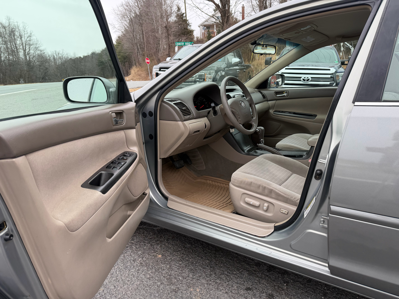 Toyota Camry LE 2006