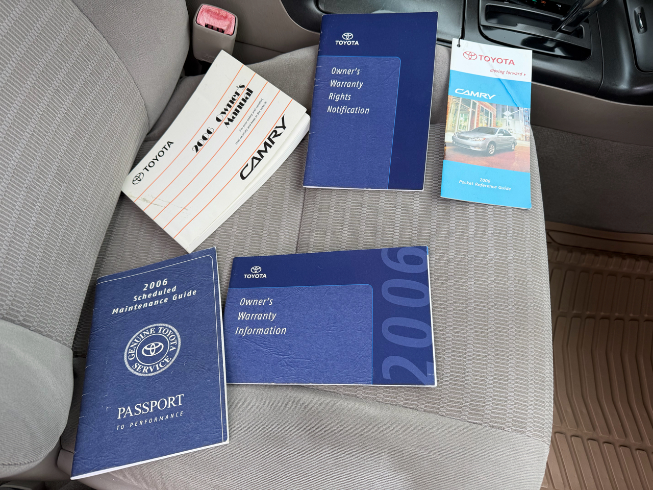 Toyota Camry LE 2006