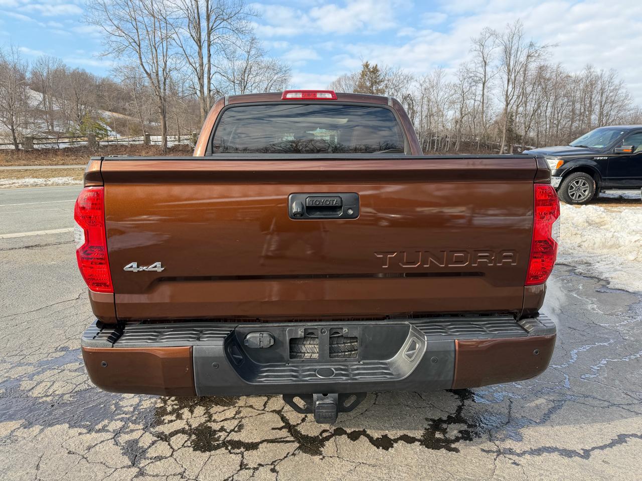 Toyota Tundra 4WD Truck CrewMax 5.7L FFV V8 6-Spd AT 1794 (Natl) 2014