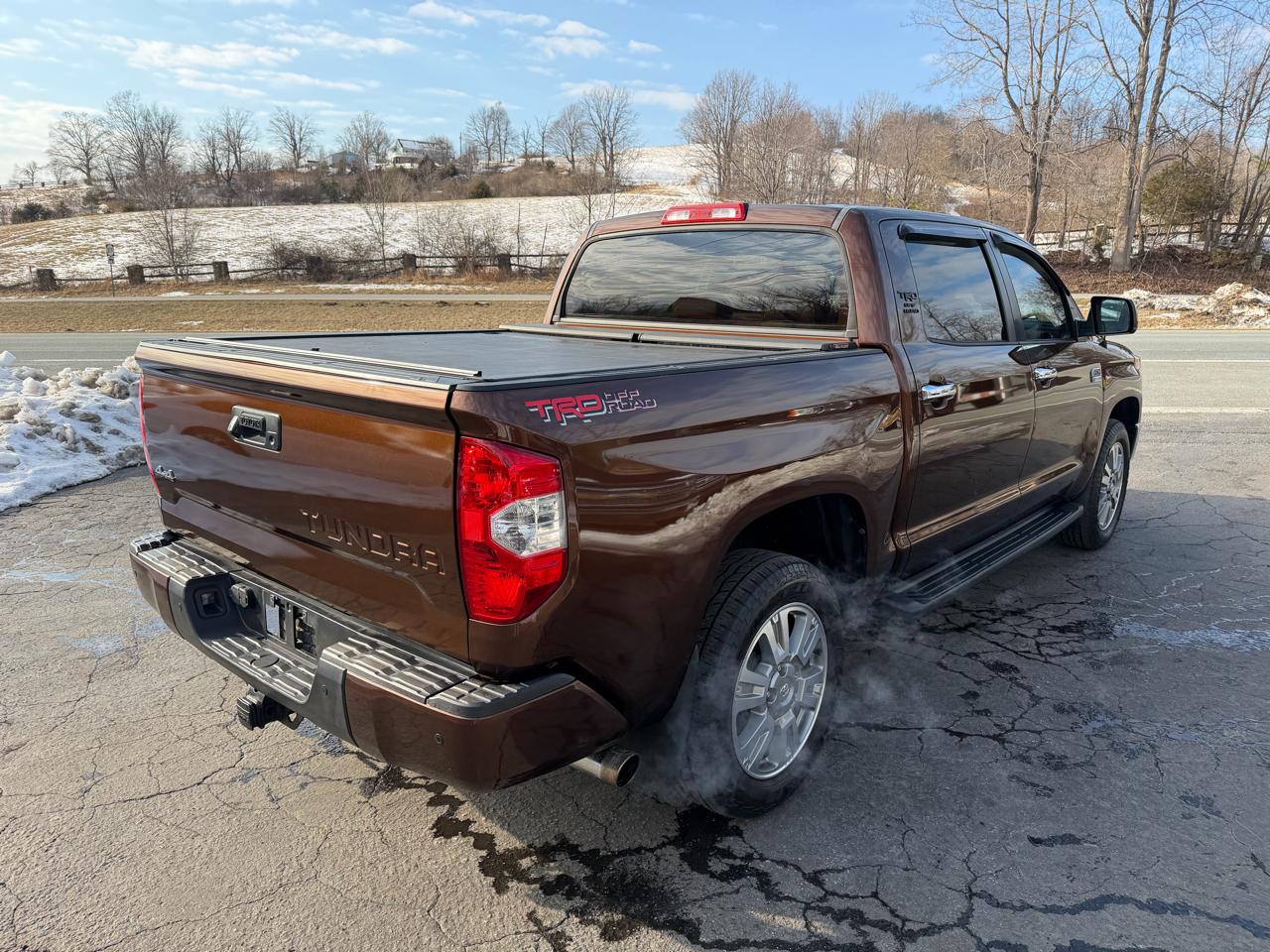 Toyota Tundra 4WD Truck CrewMax 5.7L FFV V8 6-Spd AT 1794 (Natl) 2014