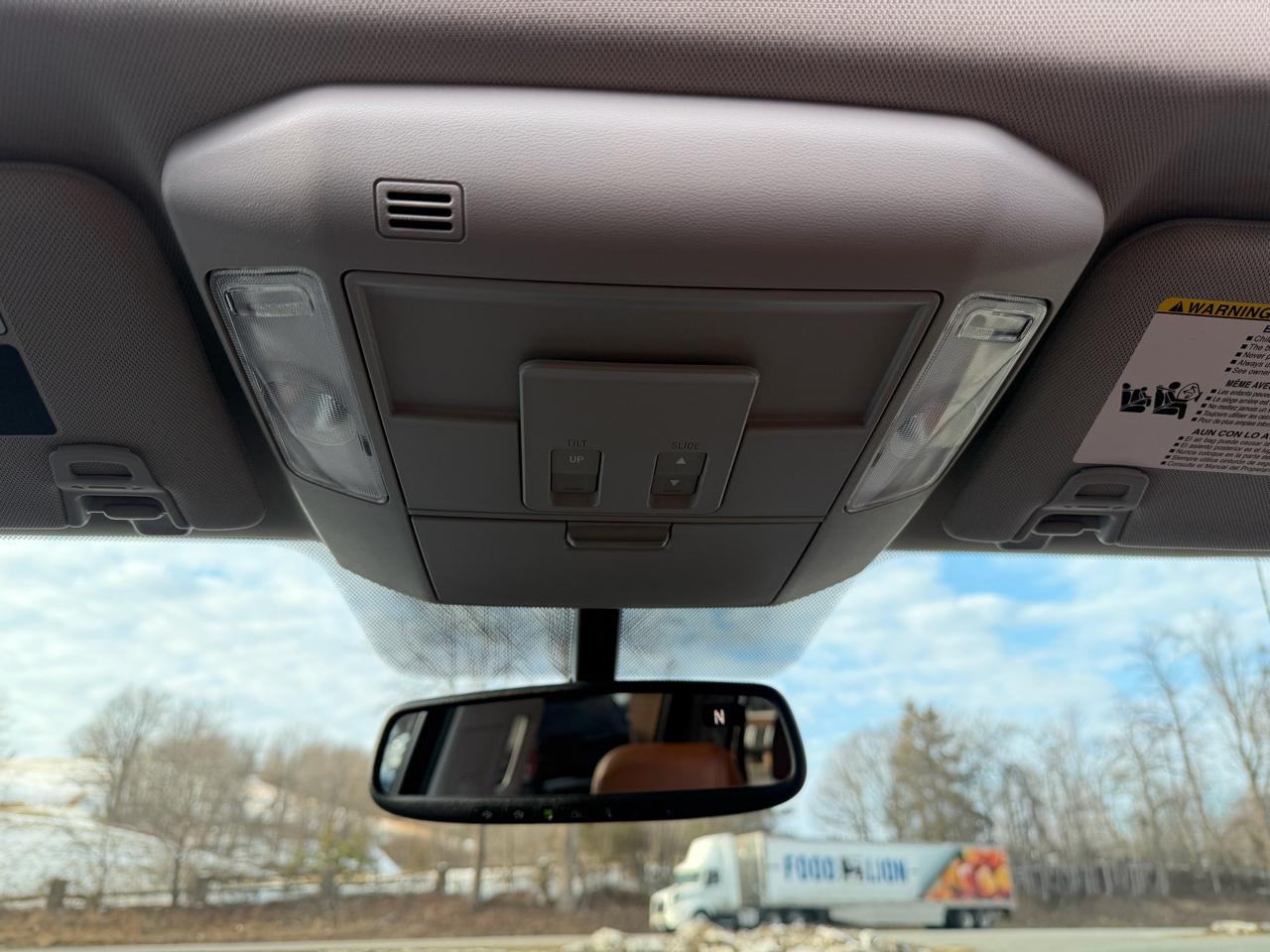 Toyota Tundra 4WD Truck CrewMax 5.7L FFV V8 6-Spd AT 1794 (Natl) 2014