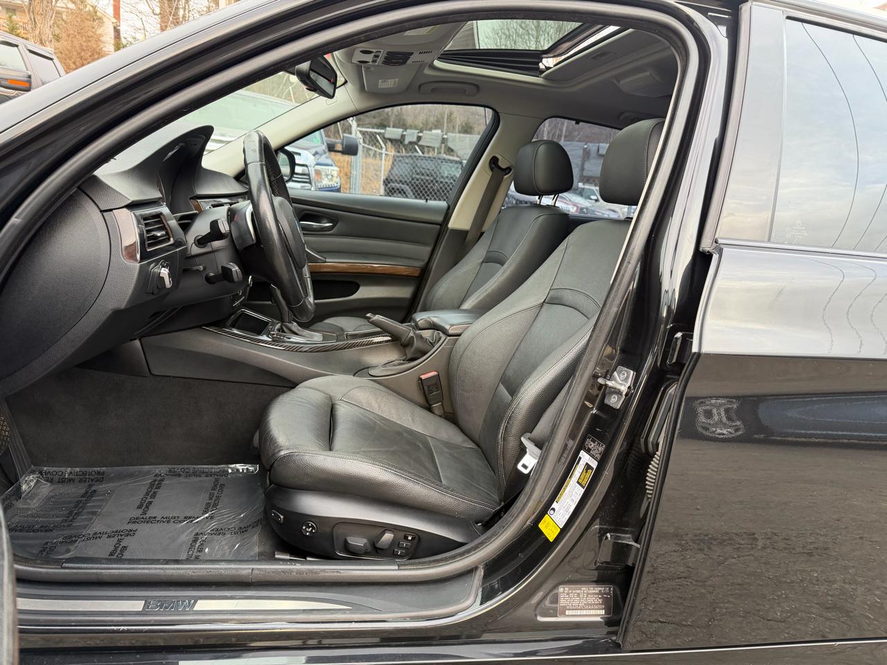 BMW 3 Series 4dr Sdn 335i RWD 2010