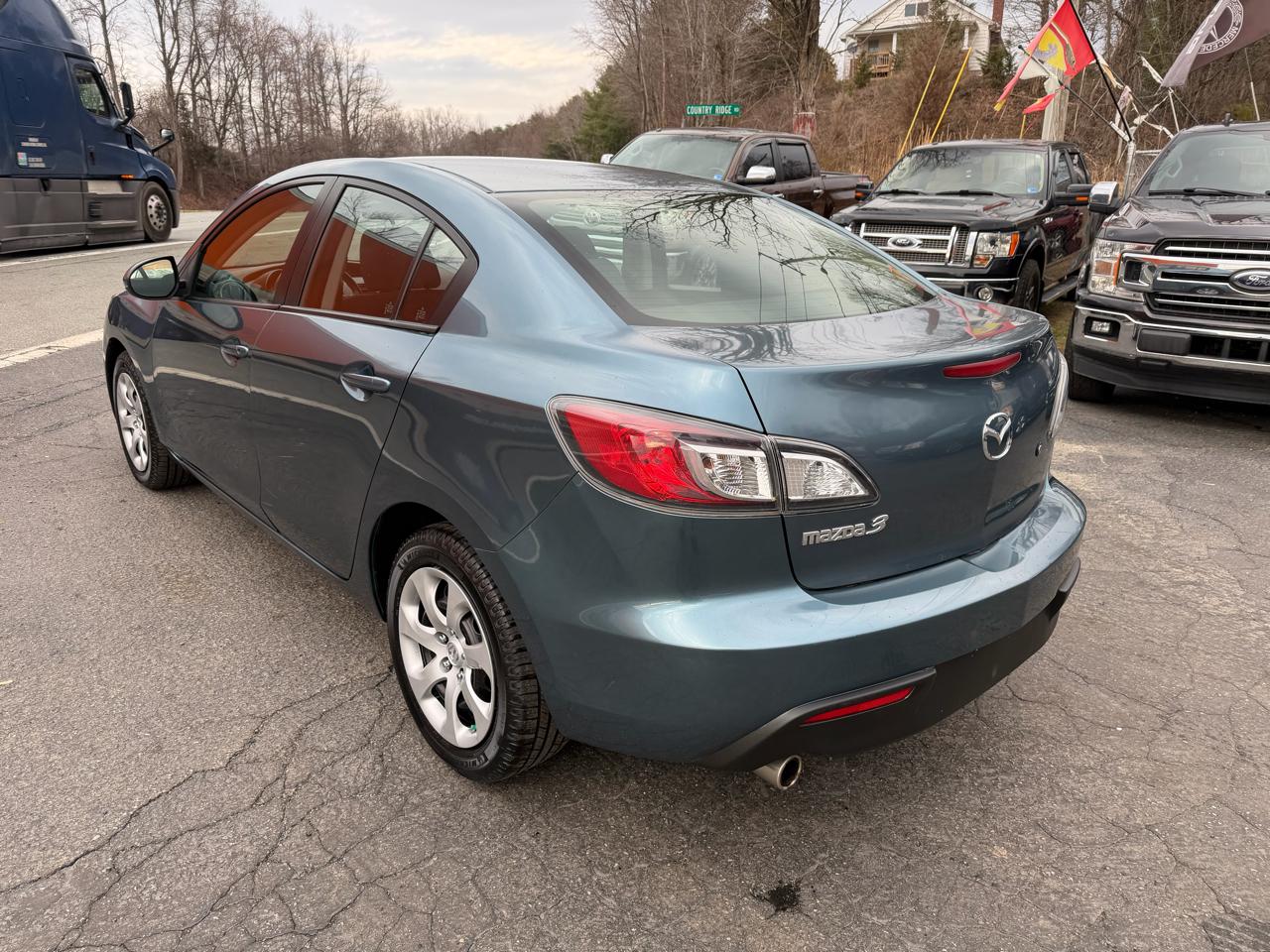 Mazda MAZDA3 4dr Sdn Auto i Sport 2010